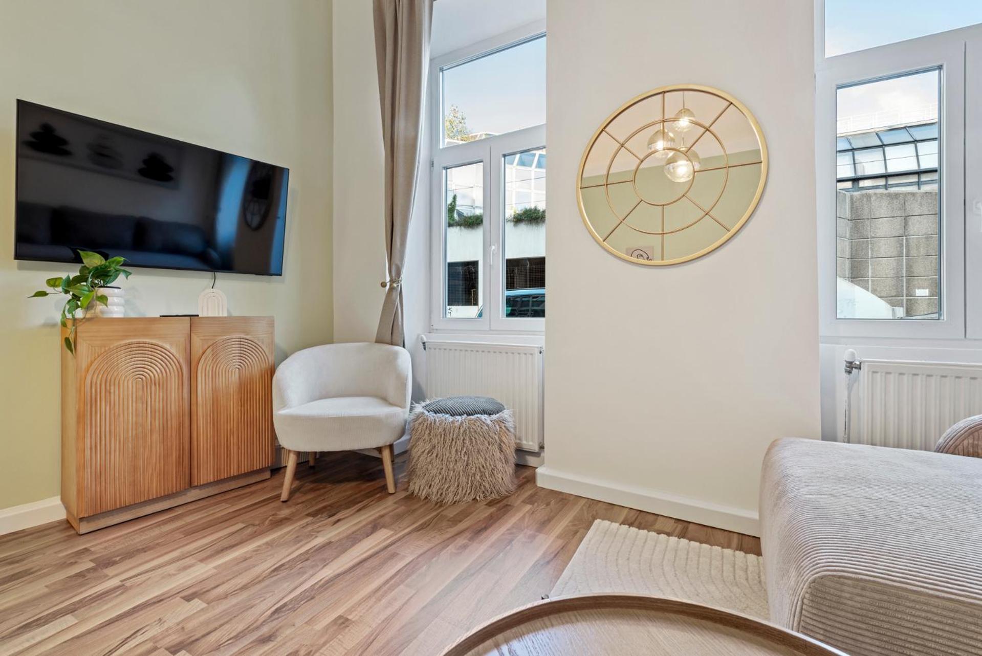 Cozy City Apartment - 15 Min To City-Centre - Contactless 24H Check-In Vienna Exterior photo